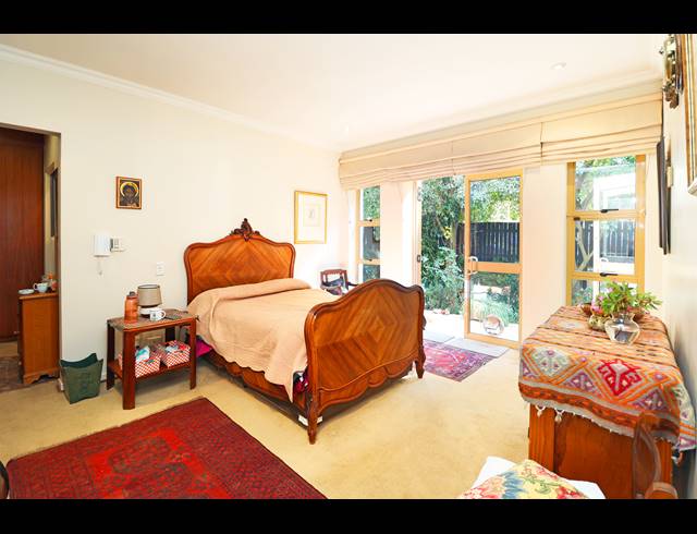 2 BEDROOM HOUSE FOR SALE IN OAKLANDS
